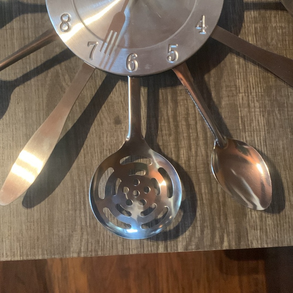 Silverware Clock - Picture 5 of 6
